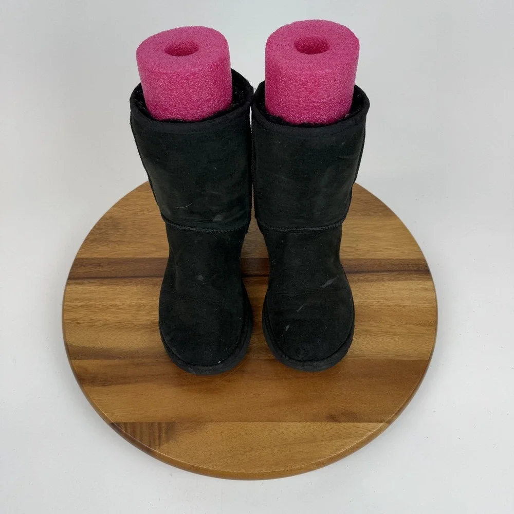 Womens Ugg Classic Short II Black Suede Shearling Lined Comfort Boots Size 6‎ M